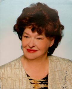 Kolorowe zdjęcie przedstawia kobietę, Jadwigę Kaliszewską