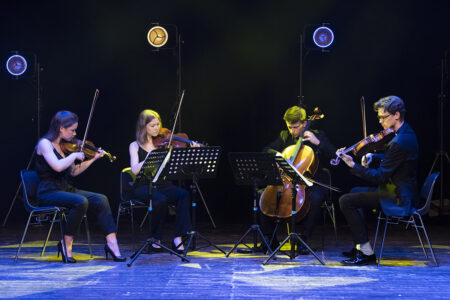 Kwartet smyczkowy, który wystąpił podczas koncertu na rzecz Ukrainy