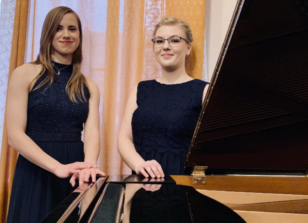 Magdalena Cieślik, Michalina Dybowski - duet fortepianowy